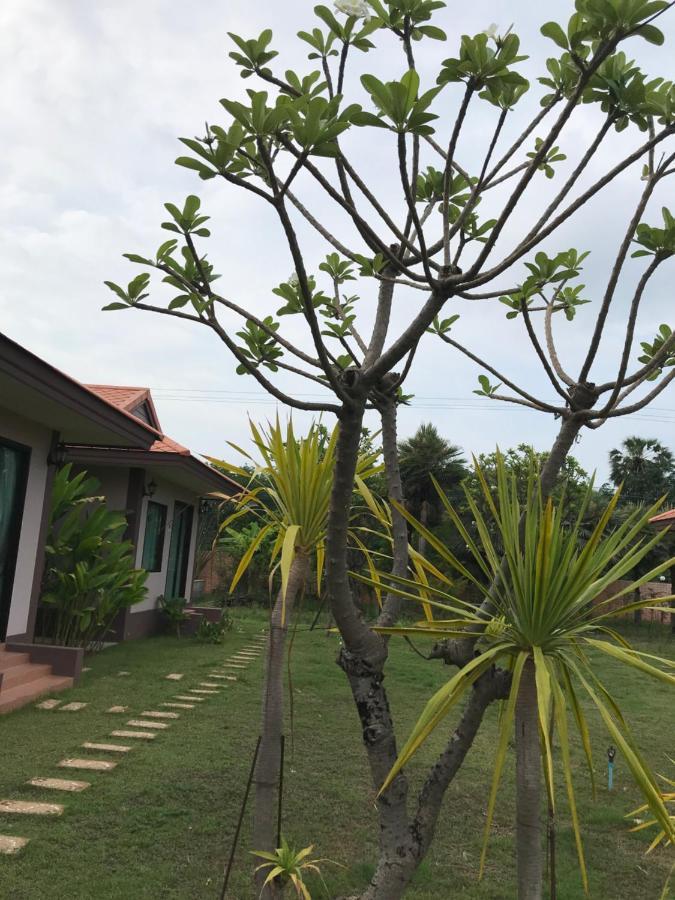 Tinna Resort Ban Nong Mai Ngam Eksteriør billede