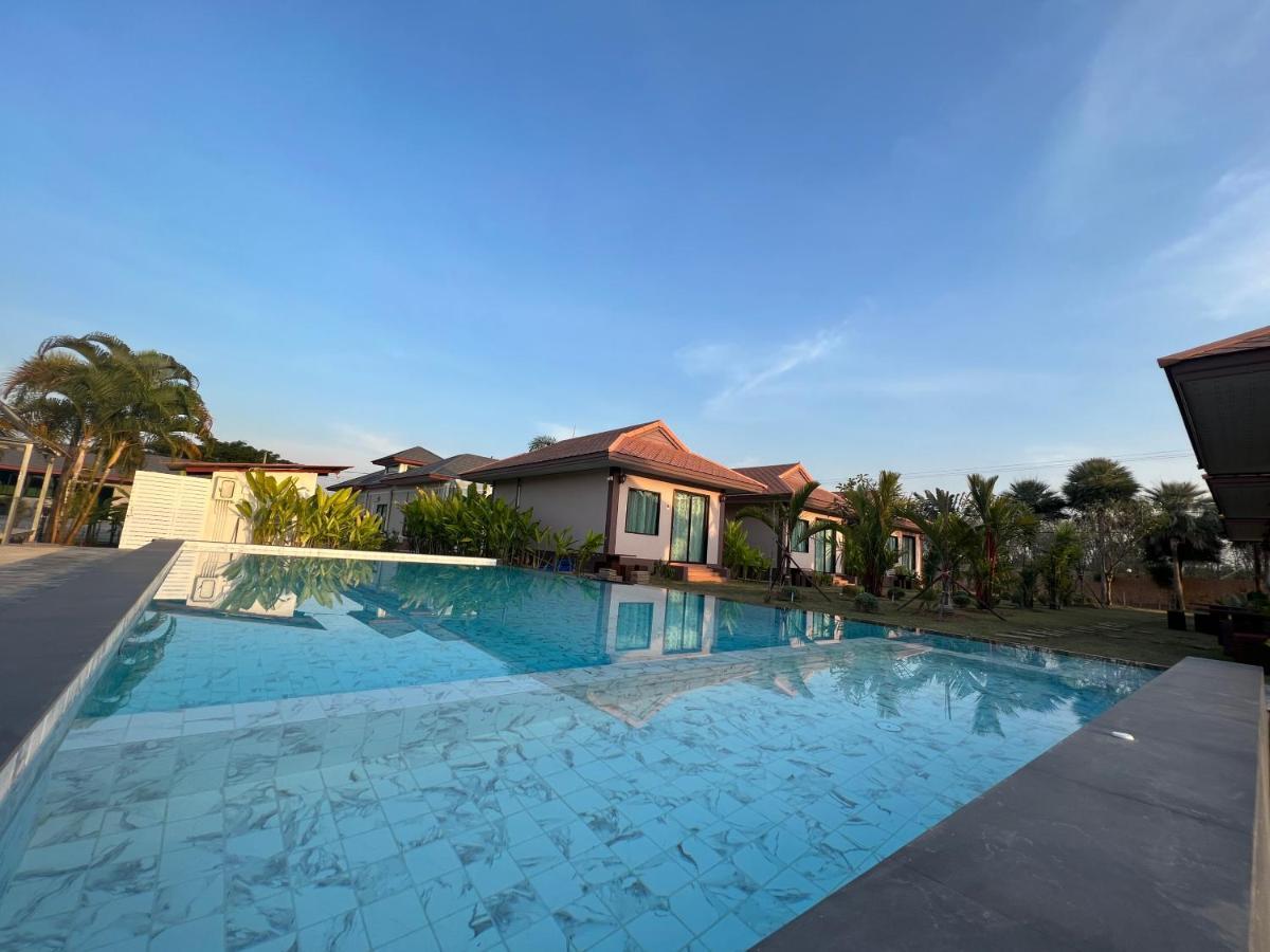 Tinna Resort Ban Nong Mai Ngam Eksteriør billede